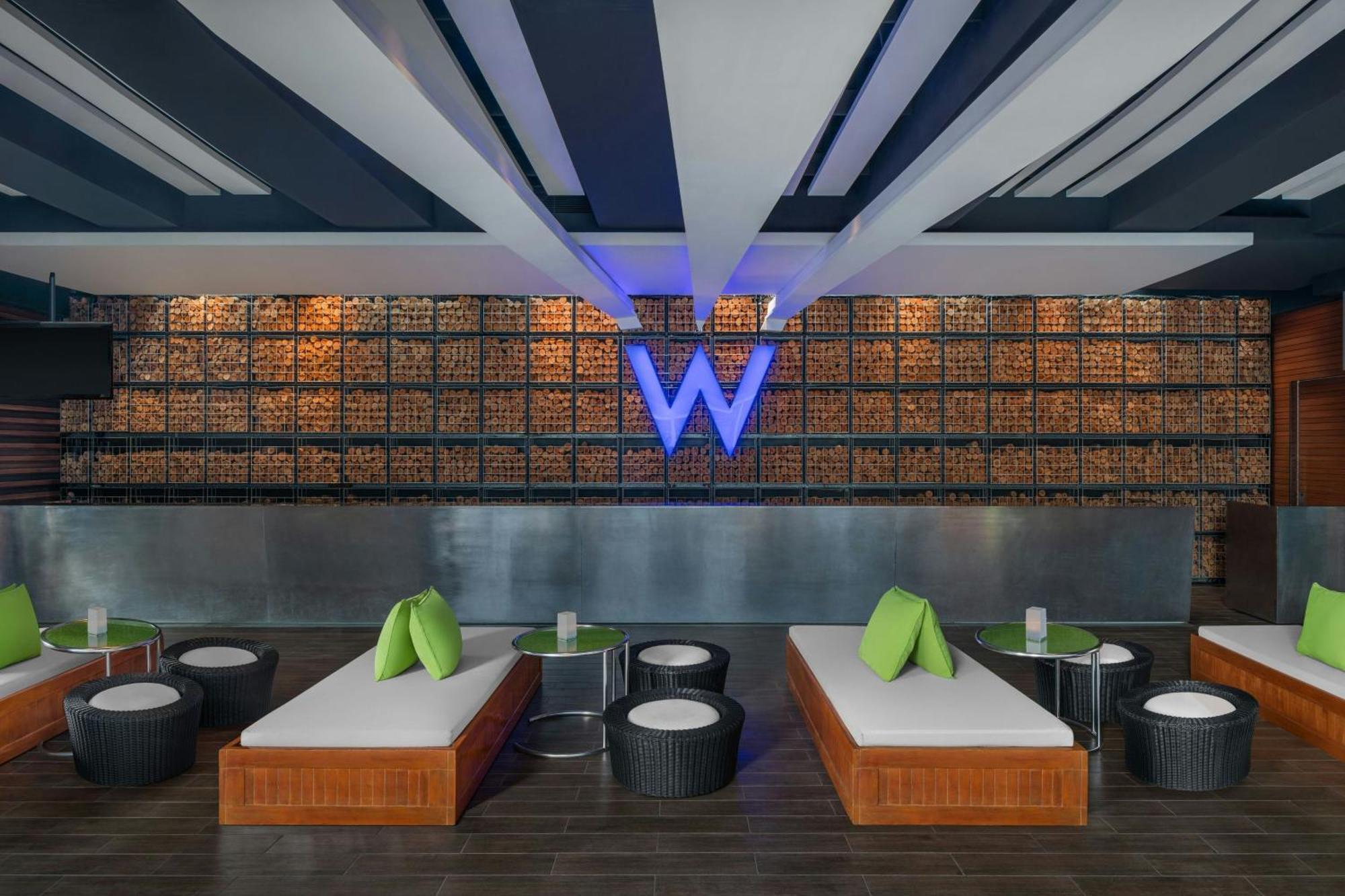 W Hotel 5*